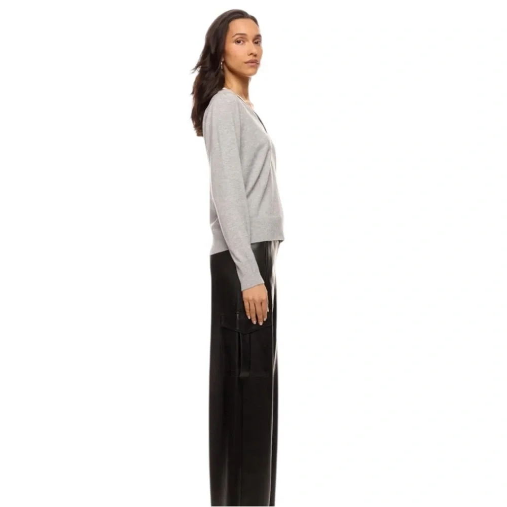 CeCe Deep V Contrast Trim Sweater, Size: S - Picture 5 of 12